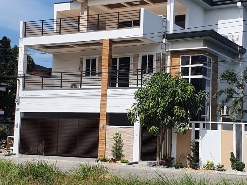 Spacious 7 BR Paradise with Pool Awaits in Angeles City!